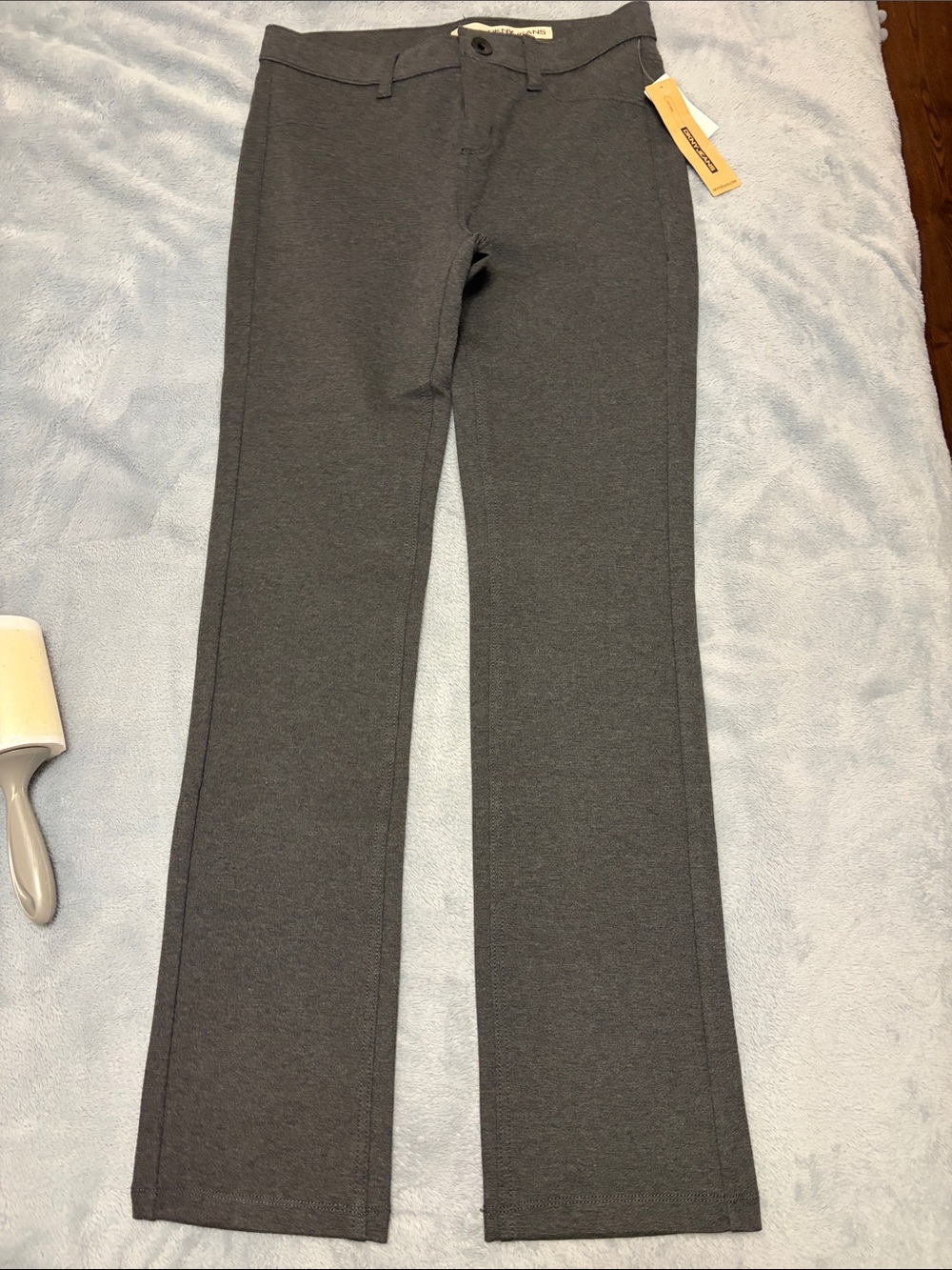 DKNY Straight Leg Knit Stretch Pants in Charcoal Gray